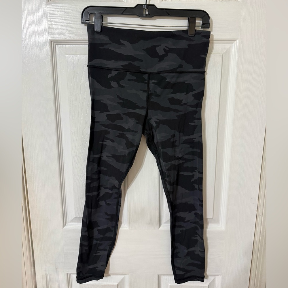 Athleta Black Camouflage Leggings